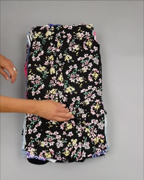 Фотография  778 - CUBUS детский микс лето (Children CUBUS mix)#15 кг, ЛОТ №2515 оптом в Краснодаре и Краснодарском крае