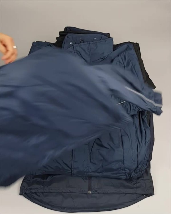 Фотография  478 - Куртки СПОРТ СТОК дети#10 кг , Лот№ 2641 оптом в Краснодаре и Краснодарском крае