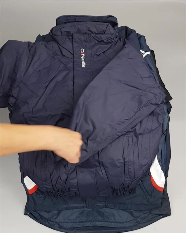 Фотография  566 - Куртки СПОРТ СТОК дети#10 кг , Лот№ 2641 оптом в Краснодаре и Краснодарском крае