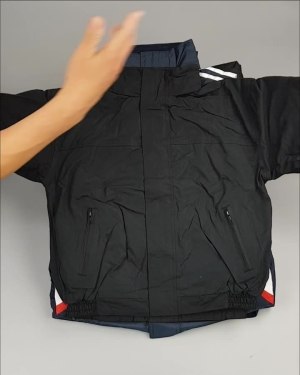 Фотография  374 - Куртки СПОРТ СТОК дети#10 кг , Лот№ 2643 оптом в Краснодаре и Краснодарском крае