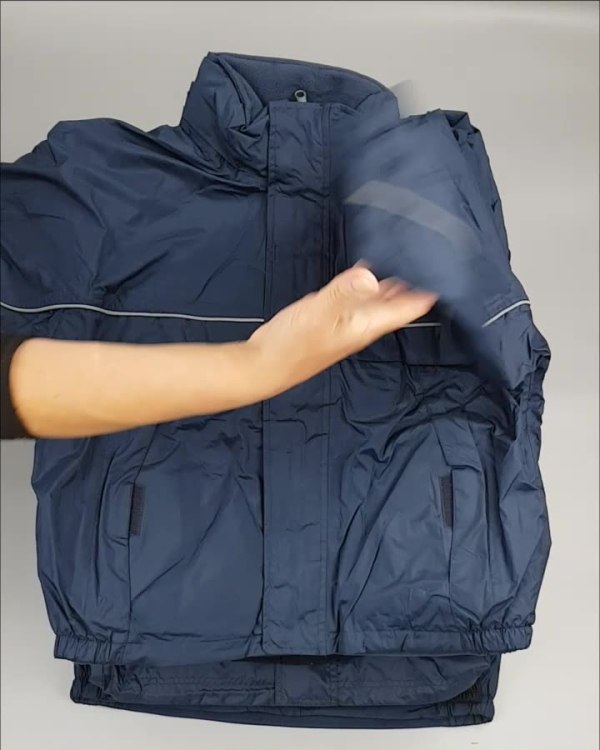 Фотография  663 - Куртки СПОРТ СТОК дети#10 кг , Лот№ 2644 оптом в Краснодаре и Краснодарском крае