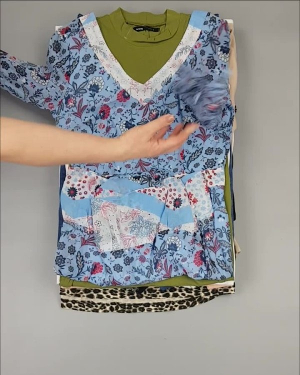 Фотография  512 - Женский летний микс LPP, 20 кг, ЛОТ №3773 оптом в Краснодаре и Краснодарском крае