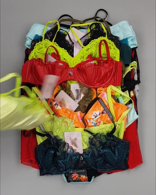 Фотография  402 - Нижнее белье Savage, 57 шт, ЛОТ №4043 оптом в Краснодаре и Краснодарском крае