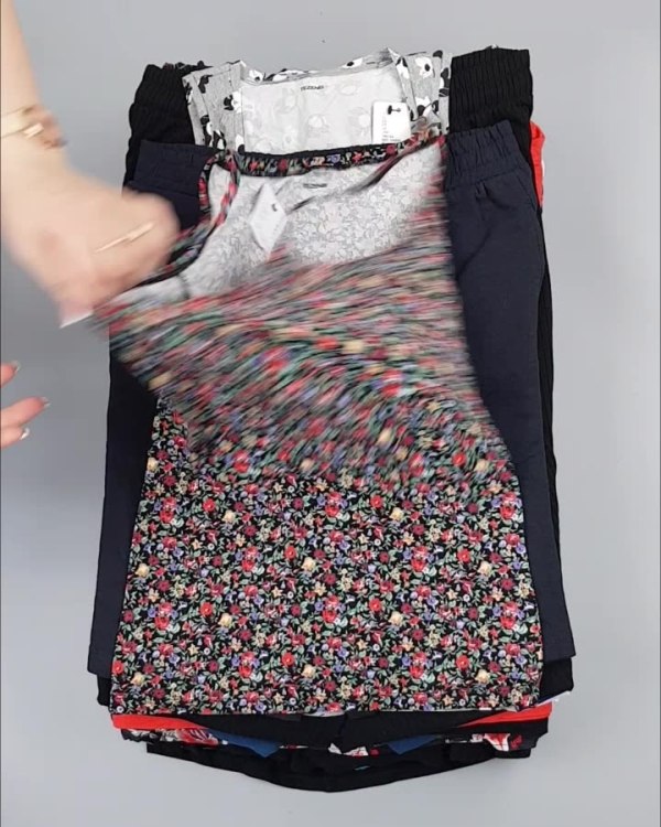 Фотография  440 - Летний микс CALZEDONIA, 50 шт, ЛОТ №4073 оптом в Краснодаре и Краснодарском крае