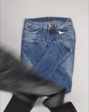 Фотография  661 - Джинсы Италия#20 шт, ЛОТ №4301 оптом в Краснодаре и Краснодарском крае