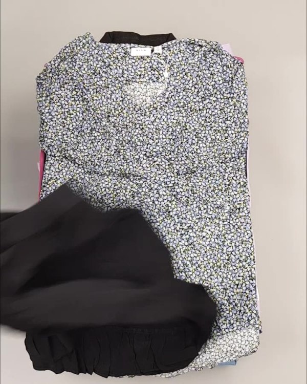 Фотография  575 - VILA Summer mix#15 кг, ЛОТ №4357 оптом в Краснодаре и Краснодарском крае