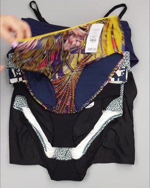 Фотография  575 - Купальники Chantelle#30 шт, ЛОТ №4410 оптом в Краснодаре и Краснодарском крае