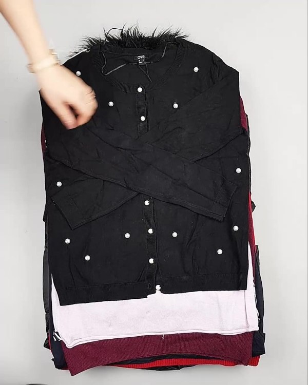 Фотография  619 - OVS Winter м/ж mix#15 кг, ЛОТ №5412 оптом в Краснодаре и Краснодарском крае