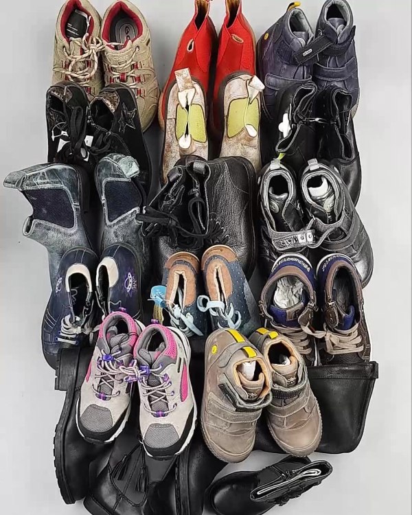 Фотография  826 - Обувь СТОК дети зима#10 кг, ЛОТ №5489 оптом в Краснодаре и Краснодарском крае