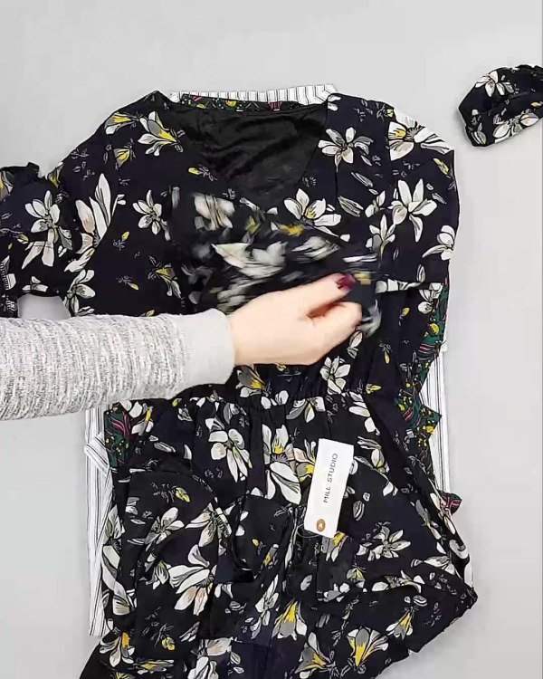 Фотография  500 - Платья Корея#20 шт, ЛОТ №5614 оптом в Краснодаре и Краснодарском крае