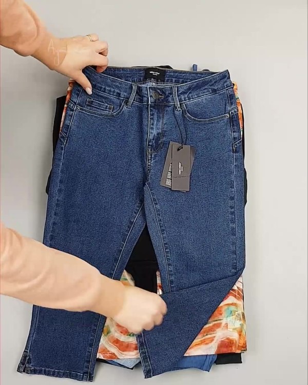 Фотография  887 - Англия СТОК лето#15 кг, ЛОТ №6004 оптом в Краснодаре и Краснодарском крае