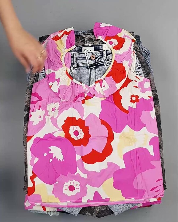 Фотография  320 - BESTSELLER WOMEN Summer mix#15 кг, ЛОТ №6020 оптом в Краснодаре и Краснодарском крае