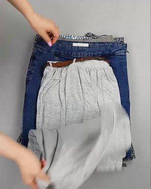 Фотография  822 - Юбки Bestseller 44#5 кг, ЛОТ №6123 оптом в Краснодаре и Краснодарском крае