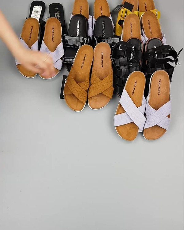 Фотография  301 - Обувь СТОК лето (сланцы) шт#21 шт, ЛОТ №6182 оптом в Краснодаре и Краснодарском крае