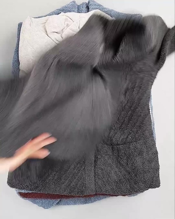 Фотография  677 - Кардиганы СТОК CAN#10 кг, ЛОТ №6474 оптом в Краснодаре и Краснодарском крае