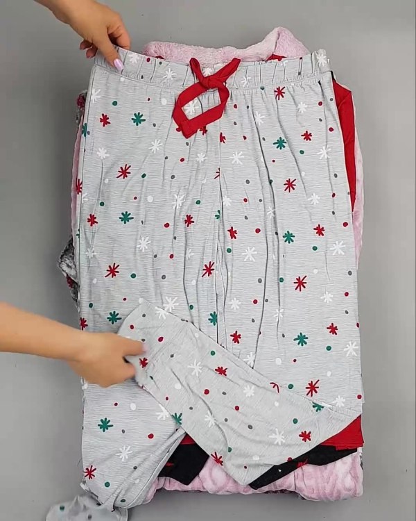 Фотография  678 - Домашняя одежда CAN#10 кг, ЛОТ №6482 оптом в Краснодаре и Краснодарском крае