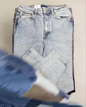 Фотография 920 - Джинсы женские Дания#10 кг, ЛОТ №6762 оптом в Краснодаре и Краснодарском крае