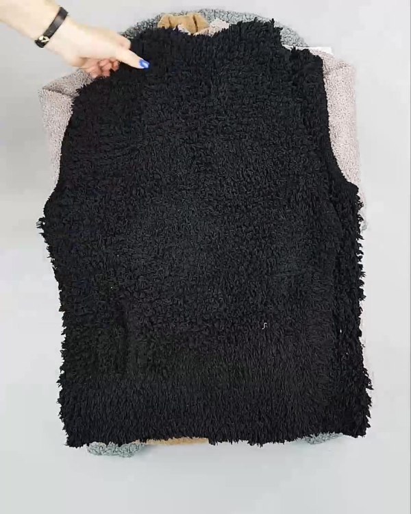 Фотография  672 - Кардиганы СТОК CAN#10 кг, ЛОТ №6887 оптом в Краснодаре и Краснодарском крае