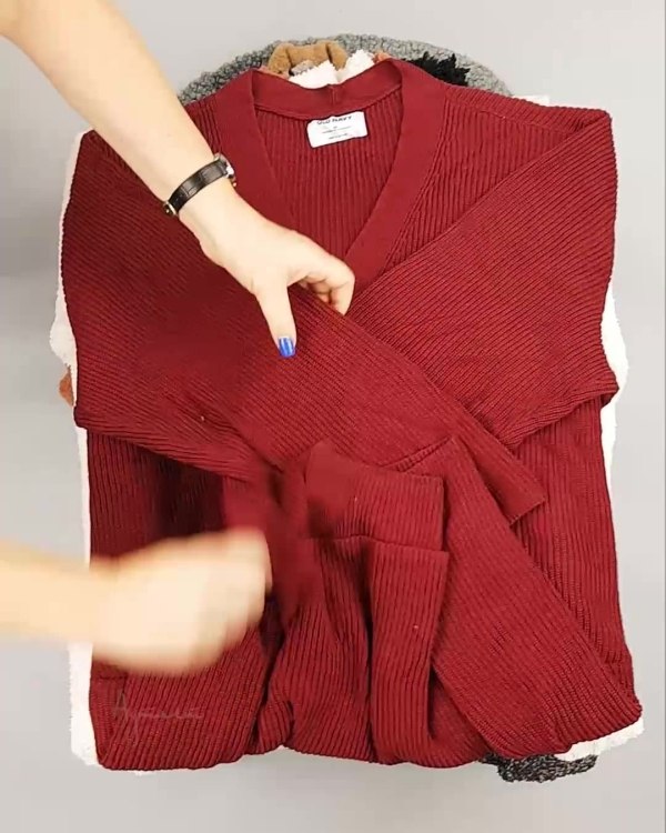 Фотография  227 - Кардиганы СТОК CAN#10 кг, ЛОТ №6887 оптом в Краснодаре и Краснодарском крае