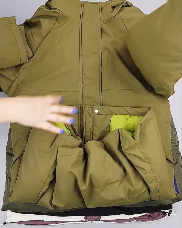 Фотография  582 - Верхняя одежда Дания#10,1 кг ЛОТ №6909 оптом в Краснодаре и Краснодарском крае