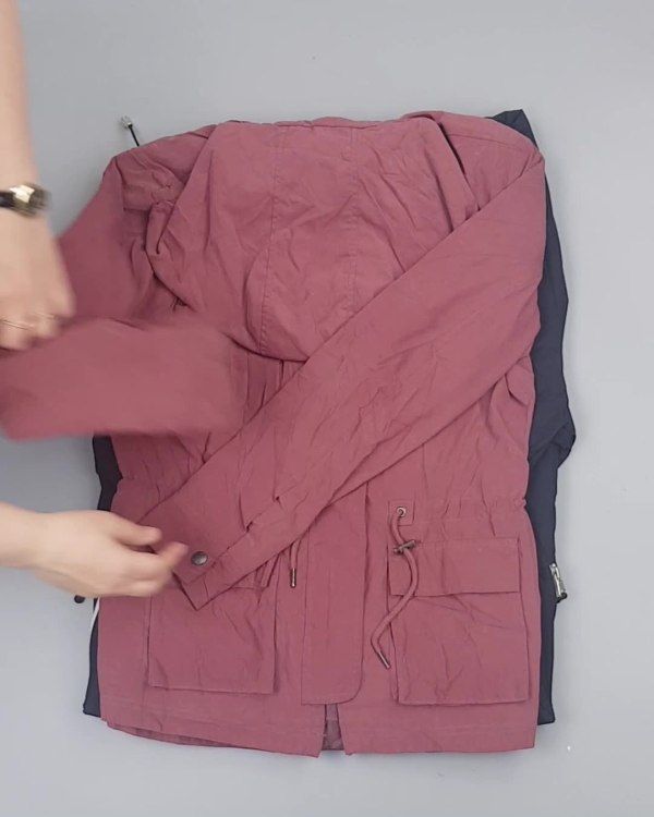 Фотография  248 - А 92602 Ветровки женские (Light Zipper jackets)#25 кг оптом в Краснодаре и Краснодарском крае