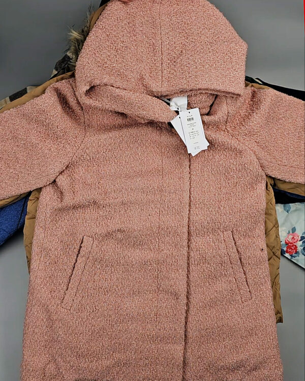 Фотография  344 - Верхняя одежда VILA#10,2 кг, ЛОТ №6826 оптом в Краснодаре и Краснодарском крае