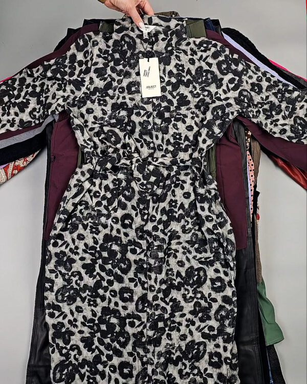 Фотография  553 - ДАНИЯ Winter mix 24#15 кг, ЛОТ СТ-10086 оптом в Краснодаре и Краснодарском крае