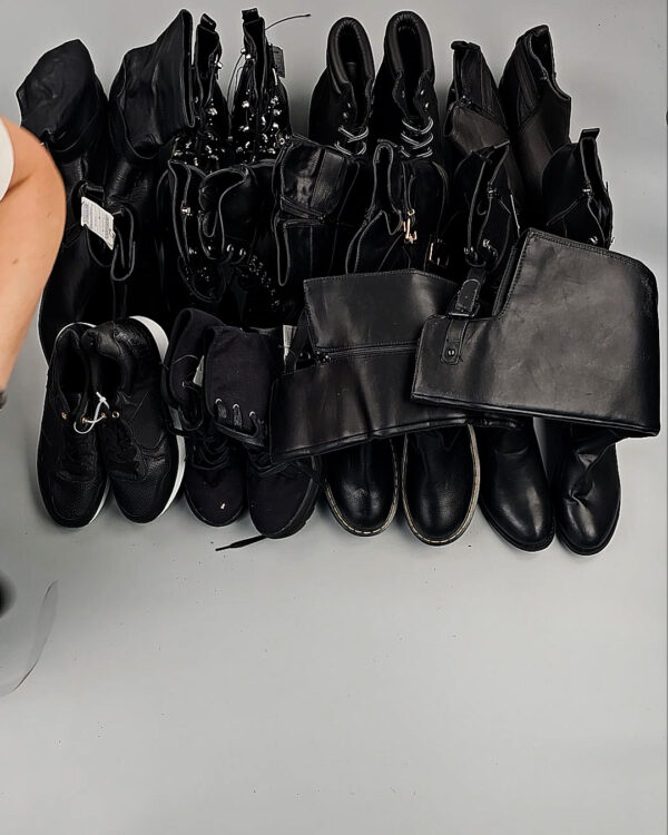 Фотография  946 - Обувь СТОК Demi шт#20 шт, ЛОТ №5485 оптом в Краснодаре и Краснодарском крае