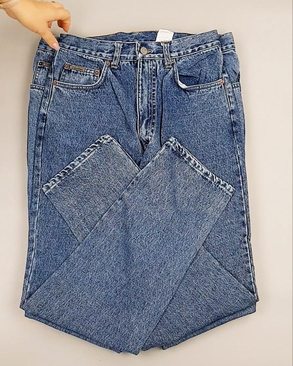 Фотография  426 - Джинсы CALVIN KLEIN муж #7,6 кг, ЛОТ №7020 оптом в Краснодаре и Краснодарском крае