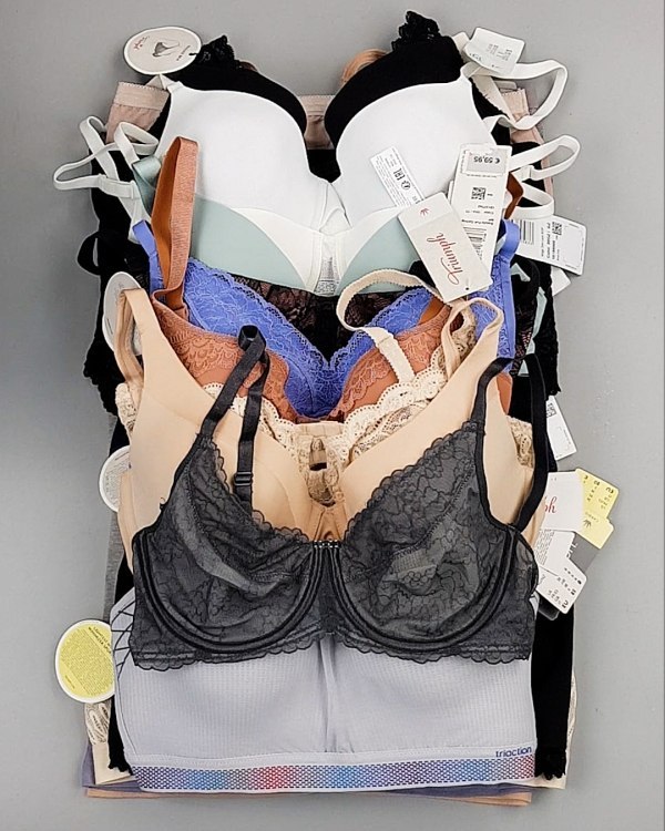Фотография  697 - Нижнее белье TRIUMPH 104#33 шт, ЛОТ №7136 оптом в Краснодаре и Краснодарском крае