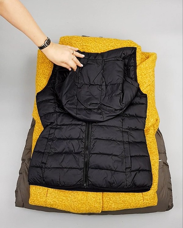 Фотография  725 - Верхняя одежда ONLY 104#10 кг, ЛОТ №7194 оптом в Краснодаре и Краснодарском крае