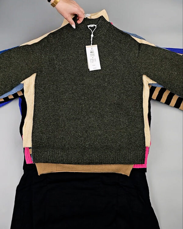 Фотография  158 - Джемпера Bestseller 104#7 кг, ЛОТ СТ-10040 оптом в Краснодаре и Краснодарском крае