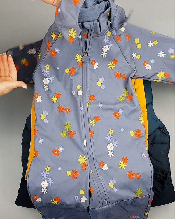 Фотография  892 - Верхняя одежда TCM kids зима 104#5 кг, ЛОТ №7263 оптом в Краснодаре и Краснодарском крае