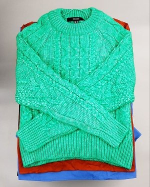 Купить Bestseller Winter mix 104#15 кг, ЛОТ №7347 оптом в Краснодаре и Краснодарском крае