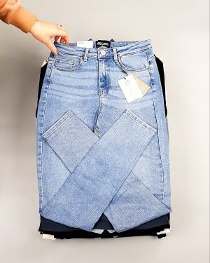 Фотография  455 - PIECES Winter mix 104#15 кг, ЛОТ №7379 оптом в Краснодаре и Краснодарском крае