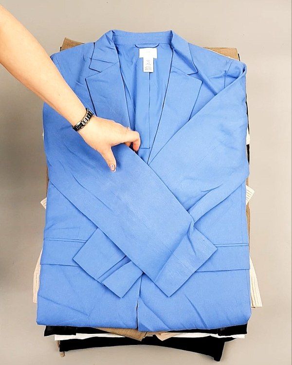 Фотография  142 - 12191 H&M mix textil 1224#25 кг, ЛОТ №7489 оптом в Краснодаре и Краснодарском крае