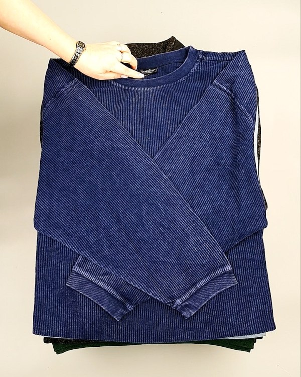 Фотография  953 - SWEATSHIRT CAN 084#10 кг, ЛОТ №7621 оптом в Краснодаре и Краснодарском крае