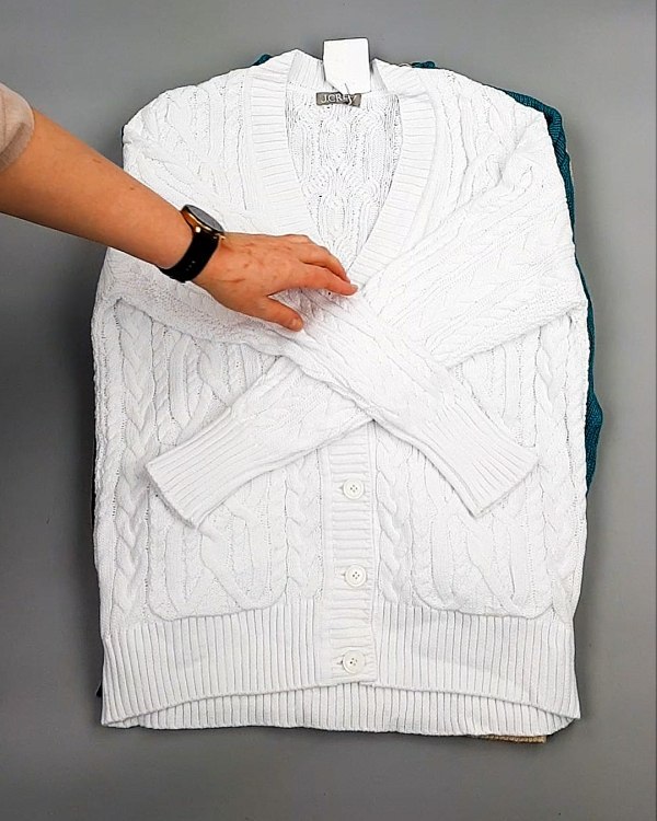 Фотография  822 - Джемпера СТОК CAN 084#7 кг оптом в Краснодаре и Краснодарском крае