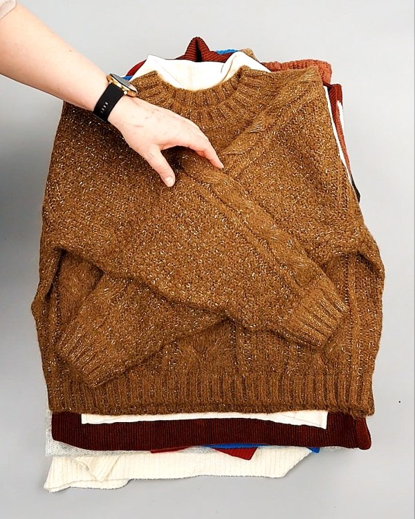 Фотография  656 - Джемпера СТОК CAN 084#7 кг, ЛОТ №7651 оптом в Краснодаре и Краснодарском крае