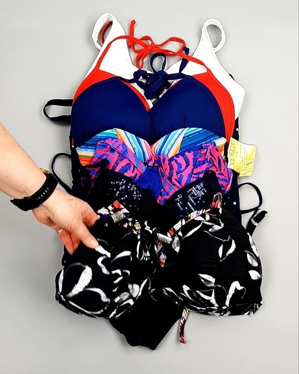 Фотография  802 - Купальники СТОК CAN 124#5 кг, ЛОТ №7690 оптом в Краснодаре и Краснодарском крае