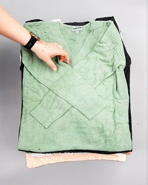 Фотография  909 - Джемпера легкие СТОК CAN 084#7 кг, ЛОТ №7635 оптом в Краснодаре и Краснодарском крае