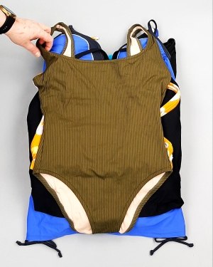 Фотография  381 - Купальники СТОК CAN 124#5 кг, ЛОТ №7689 оптом в Краснодаре и Краснодарском крае