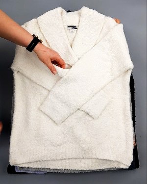 Фотография  334 - Джемпера СТОК CAN 084#7 кг, ЛОТ №7648 оптом в Краснодаре и Краснодарском крае