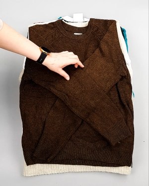 Фотография  883 - Джемпера СТОК CAN 084#7 кг, ЛОТ №7647 оптом в Краснодаре и Краснодарском крае