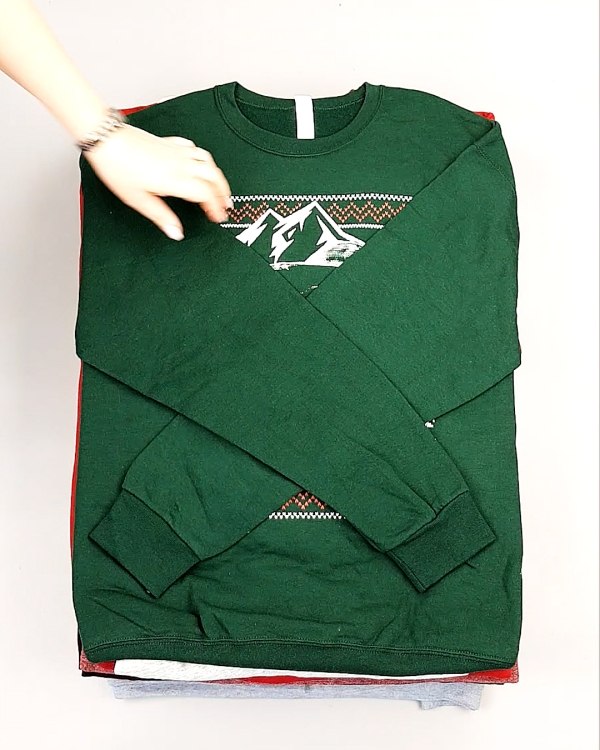 Фотография  691 - SWEATSHIRT CAN 084#10 кг, ЛОТ №7620 оптом в Краснодаре и Краснодарском крае