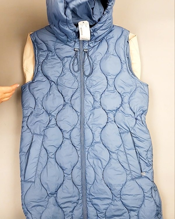 Фотография  814 - Верхняя одежда весна TOM TAILOR 124#7,8 кг, ЛОТ №7581 оптом в Краснодаре и Краснодарском крае