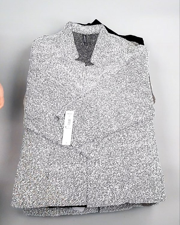 Фотография  853 - Кардиганы СТОК CAN 084#7 кг, ЛОТ №7671 оптом в Краснодаре и Краснодарском крае