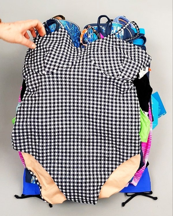 Фотография  537 - Купальники СТОК CAN 124#5 кг, ЛОТ №7689 оптом в Краснодаре и Краснодарском крае