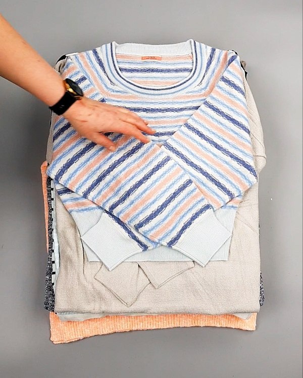 Фотография  643 - Джемпера легкие СТОК CAN 084#7 кг, ЛОТ №7635 оптом в Краснодаре и Краснодарском крае