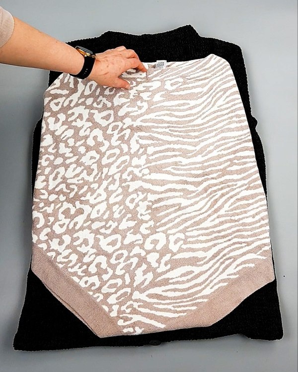 Фотография  629 - Джемпера СТОК CAN 084#7 кг, ЛОТ №7648 оптом в Краснодаре и Краснодарском крае